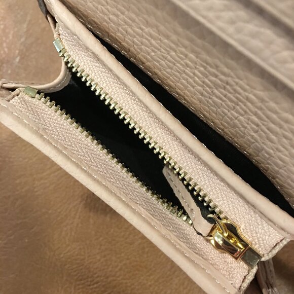 Gucci Bi-color GG Marmont Small Wallet - Picture 6 of 8